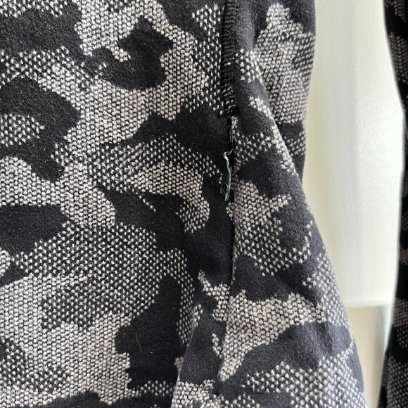 Lululemon It's Rulu Run Long Sleeve Size 2 Long Sleeve Black Camo - Picture 5 of 8